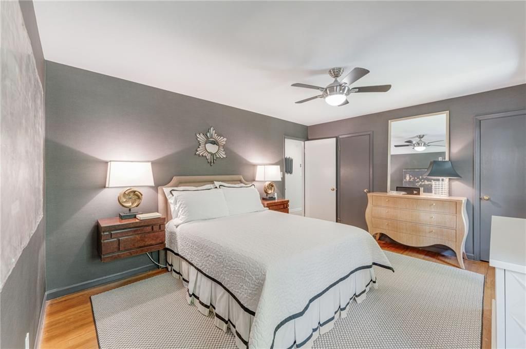Image 7 of property listing at 2564 Lake Flair Circle NE, Atlanta, GA 30345