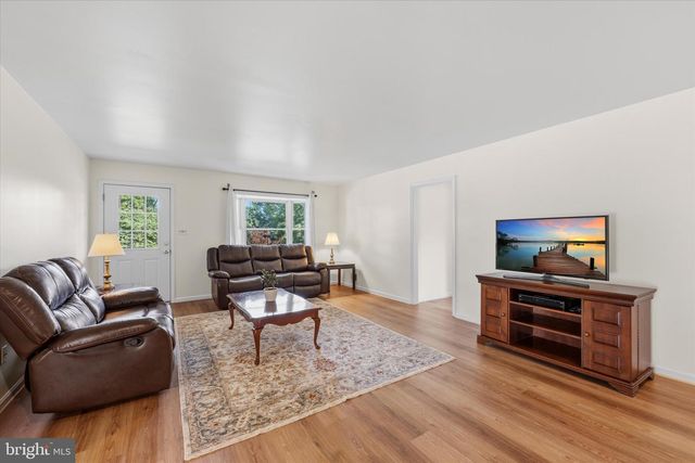39475 TOLLHOUSE RD, Lovettsville, VA 20180