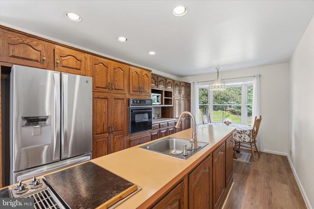 39475 TOLLHOUSE RD, Lovettsville, VA 20180
