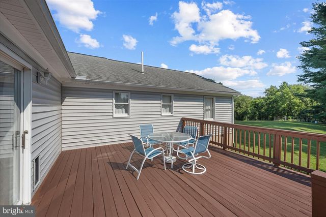 39475 TOLLHOUSE RD, Lovettsville, VA 20180