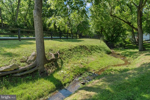 39475 TOLLHOUSE RD, Lovettsville, VA 20180
