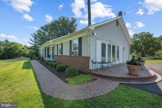 39475 TOLLHOUSE RD, Lovettsville, VA 20180