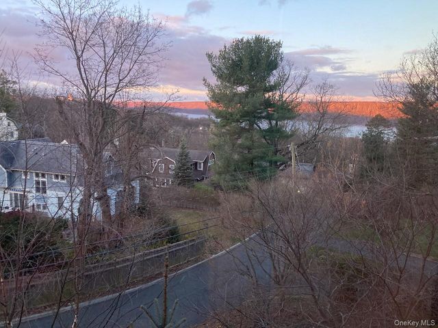 1 Scenic Drive, Hastings-on-hudson, NY 10706