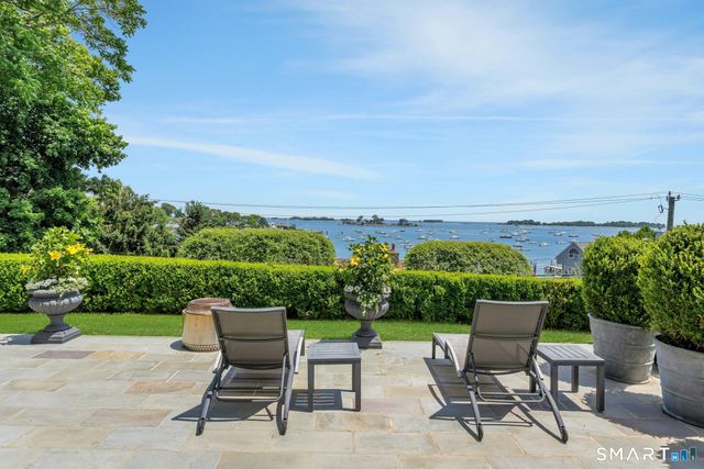 11 Harbor Bluff Lane 11, Norwalk, CT 06853