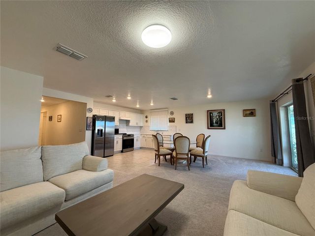 3558 74TH AVENUE CIRCLE E, Sarasota, FL 34243