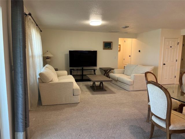 3558 74TH AVENUE CIRCLE E, Sarasota, FL 34243