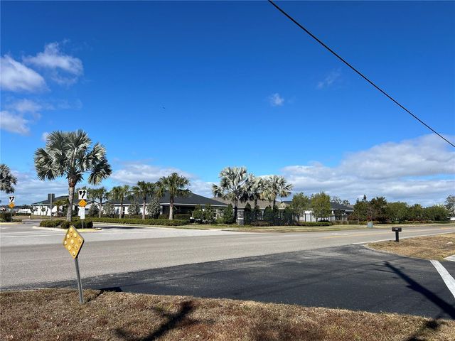 3558 74TH AVENUE CIRCLE E, Sarasota, FL 34243