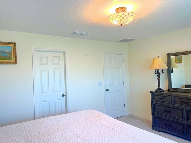 3558 74TH AVENUE CIRCLE E, Sarasota, FL 34243