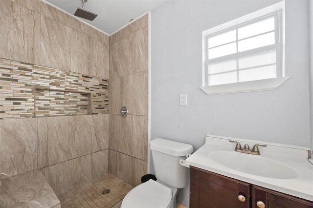 10430 Caxton Street, Houston, TX 77016