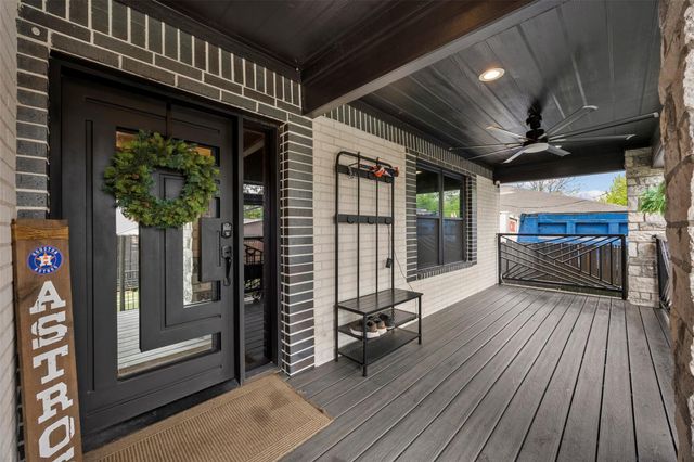 10430 Caxton Street, Houston, TX 77016
