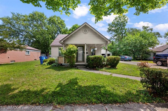 6196 N Gulley Road, Dearborn Heights, MI 48127