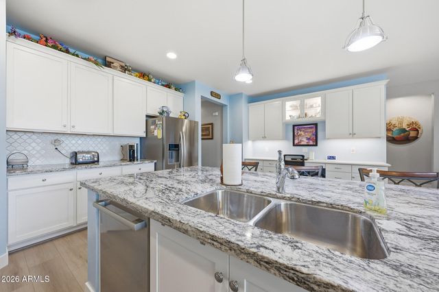 18820 W SHANGRI LA Road, Surprise, AZ 85388