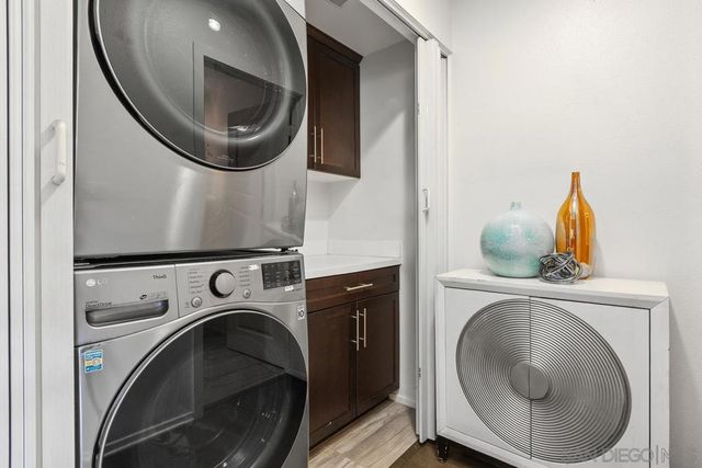 328 Antoni Glen 1006, Escondido, CA 92025