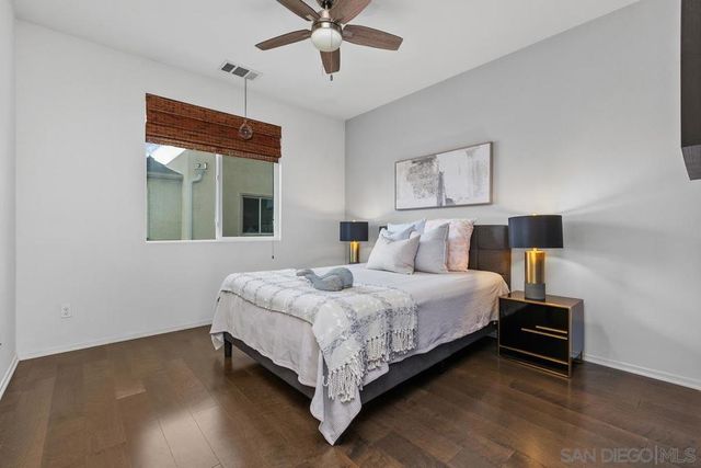 328 Antoni Glen 1006, Escondido, CA 92025