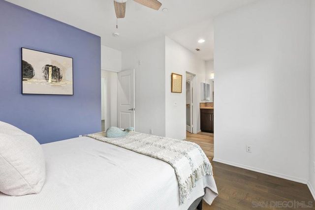 328 Antoni Glen 1006, Escondido, CA 92025