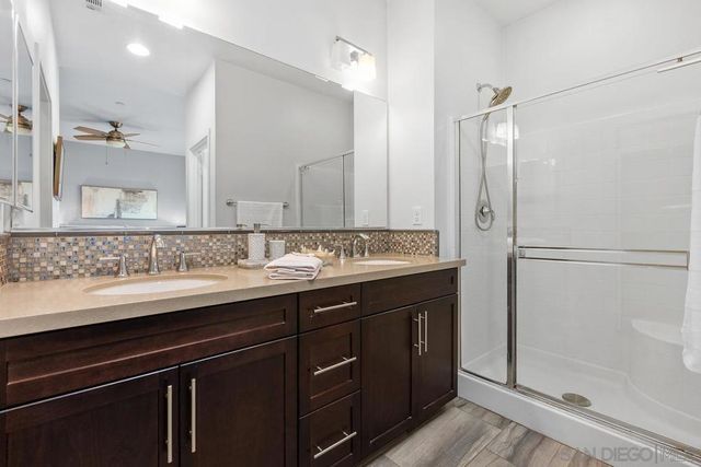 328 Antoni Glen 1006, Escondido, CA 92025