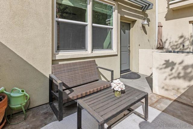 328 Antoni Glen 1006, Escondido, CA 92025