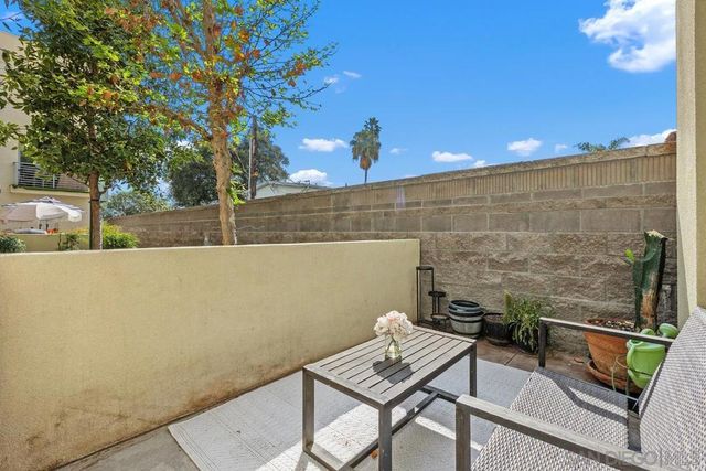 328 Antoni Glen 1006, Escondido, CA 92025