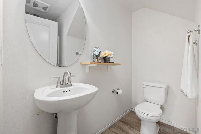 328 Antoni Glen 1006, Escondido, CA 92025