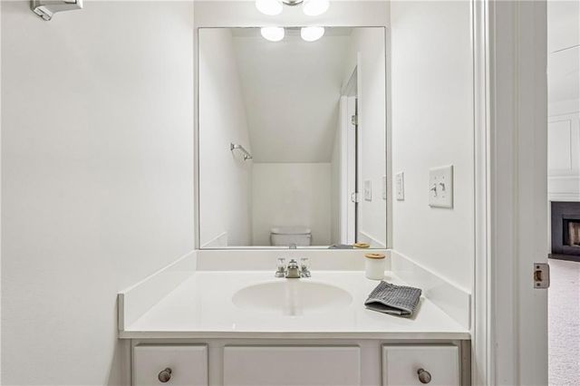 945 Prestwyck Court, Alpharetta, GA 30004
