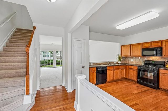 945 Prestwyck Court, Alpharetta, GA 30004