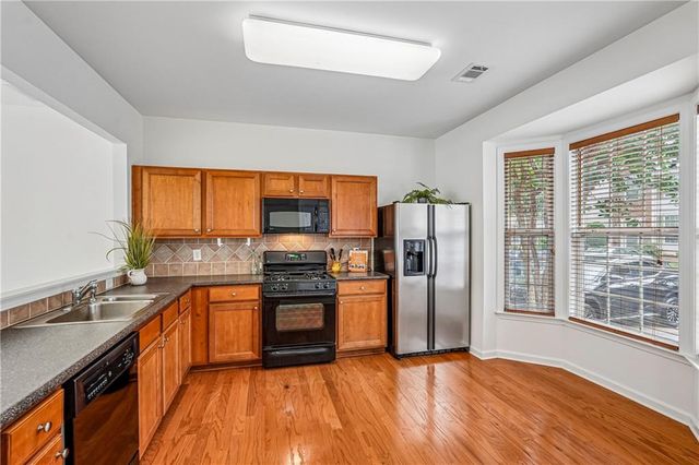 945 Prestwyck Court, Alpharetta, GA 30004