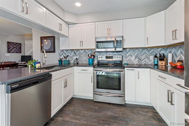 2621 S Xanadu Way F, Aurora, CO 80014