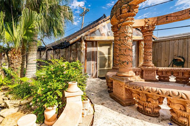 121 Glenmore ST, Corpus Christi, TX 78412