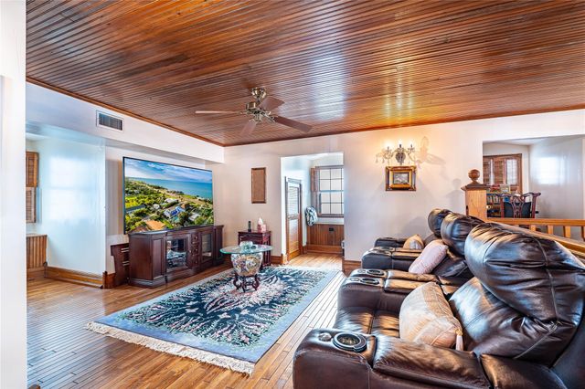 121 Glenmore ST, Corpus Christi, TX 78412