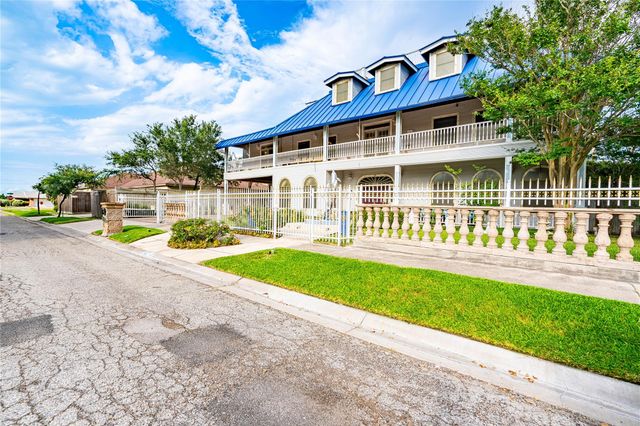 121 Glenmore ST, Corpus Christi, TX 78412