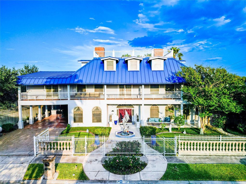 121 Glenmore ST, Corpus Christi, TX 78412