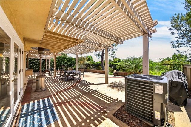 618 Brookline Place, Fullerton, CA 92835