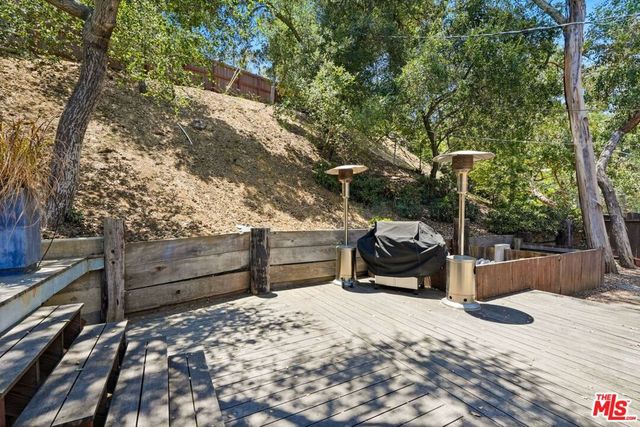 22013 Alta Drive, Topanga, CA 90290
