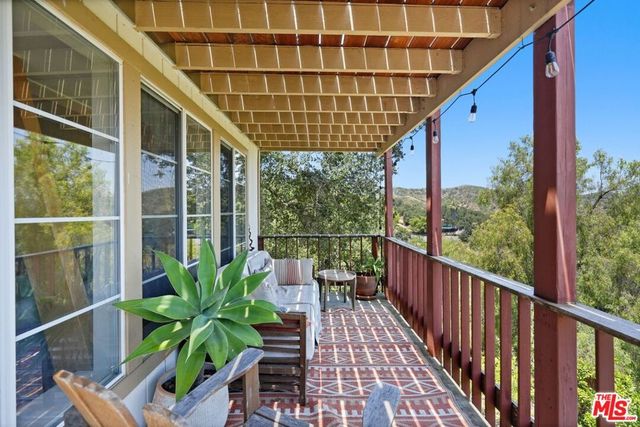22013 Alta Drive, Topanga, CA 90290