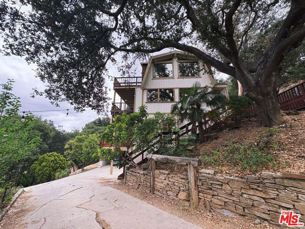 22013 Alta Drive, Topanga, CA 90290