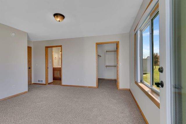 617 Cottonwood Avenue, Litchfield, MN 55355