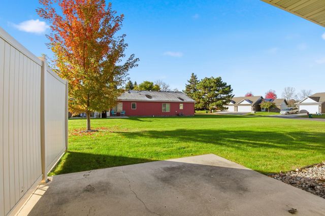 617 Cottonwood Avenue, Litchfield, MN 55355