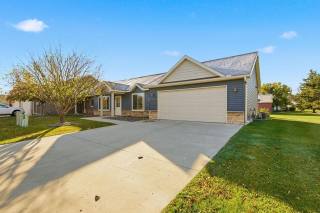 617 Cottonwood Avenue, Litchfield, MN 55355