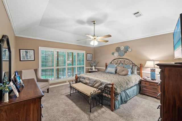 106 Wood Forest Lane, Huntsville, TX 77340