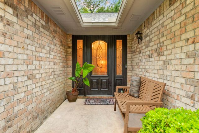 106 Wood Forest Lane, Huntsville, TX 77340