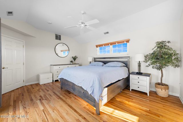 9315 N Susan Lane, Long Beach Twp, NJ 08008