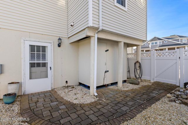 9315 N Susan Lane, Long Beach Twp, NJ 08008