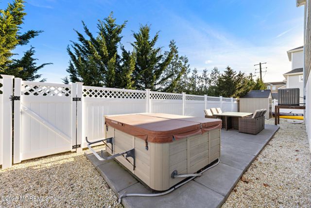 9315 N Susan Lane, Long Beach Twp, NJ 08008