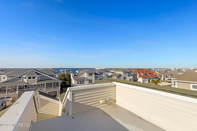 9315 N Susan Lane, Long Beach Twp, NJ 08008