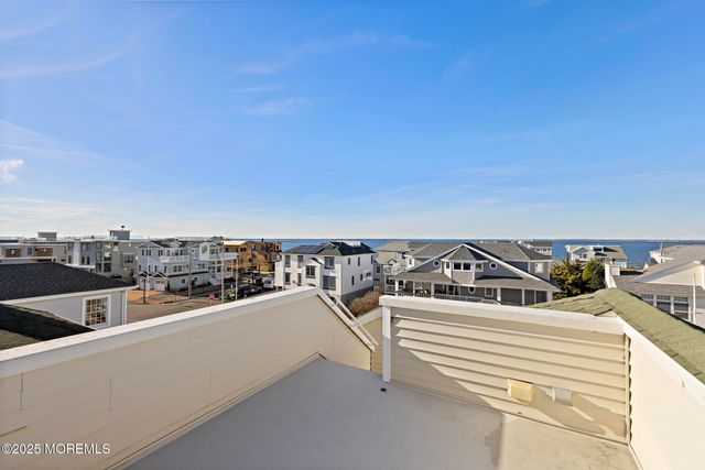 9315 N Susan Lane, Long Beach Twp, NJ 08008