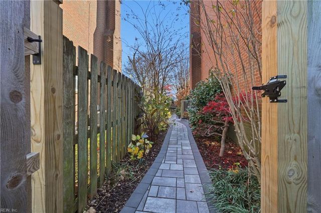 321 Shirley AVE, Norfolk, VA 23517