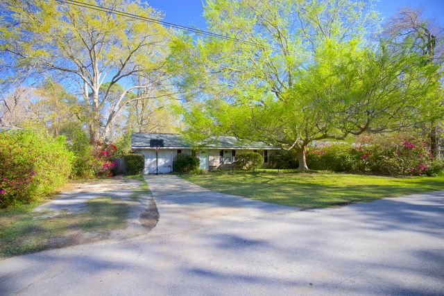 2138 Clayton Street, Charleston, SC 29414