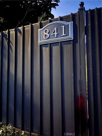 841 W 58th, Los Angeles, CA 90037