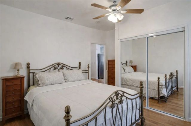 841 W 58th, Los Angeles, CA 90037