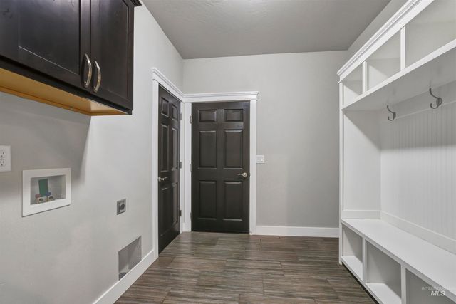 1082 White Birch Ave, Twin Falls, ID 83301